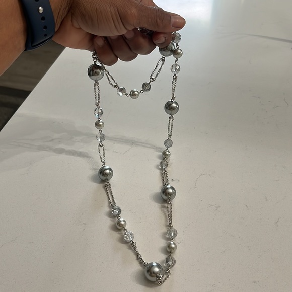 Carolee Faux Silver Pearl & Crystal Necklace - Picture 8 of 9